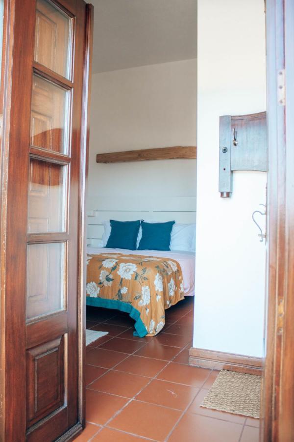 カミーニャ The Quixote House Bed & Breakfast エクステリア 写真