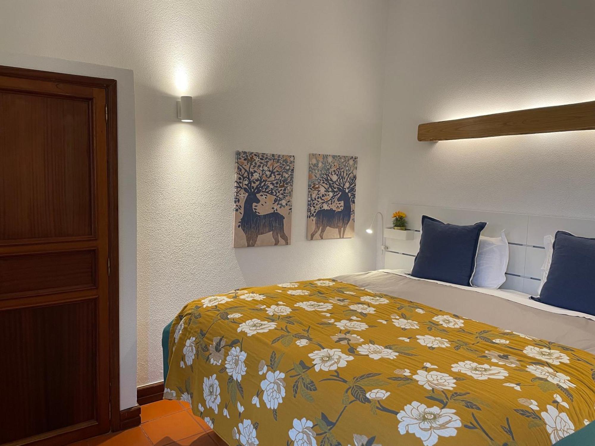カミーニャ The Quixote House Bed & Breakfast エクステリア 写真